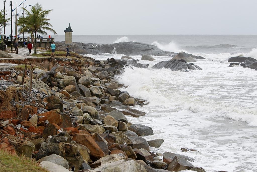 Forças invisíveis sob a costa brasileira ajudam a explicar variações do nível do mar, aponta estudo 